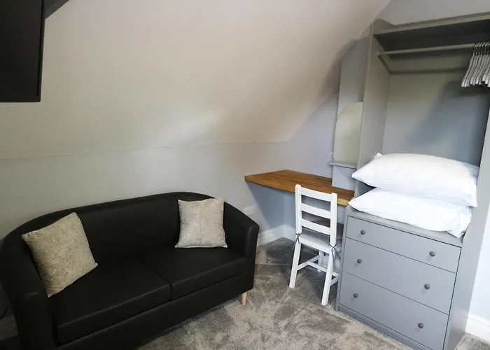 Number 33 Only 4* Whitby