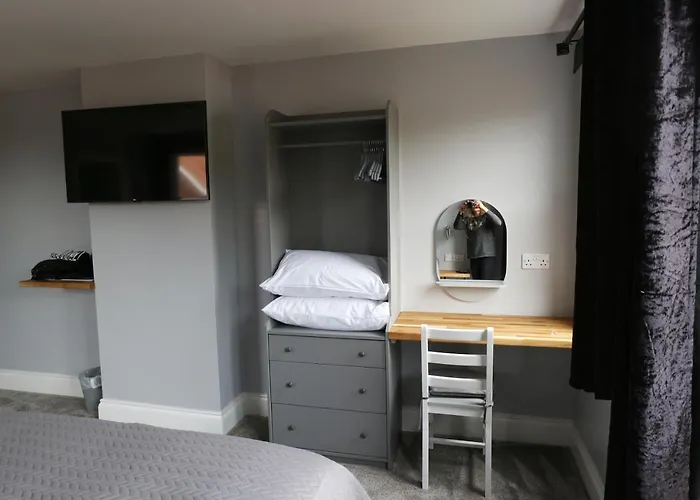 Number 33 Only 4* Whitby