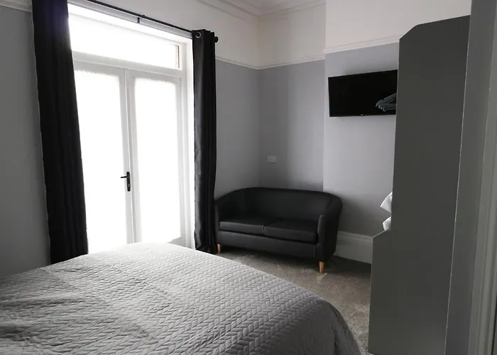 Number 33 Only Guest house 4*