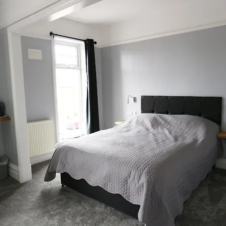 Konukevi Number 33 Only