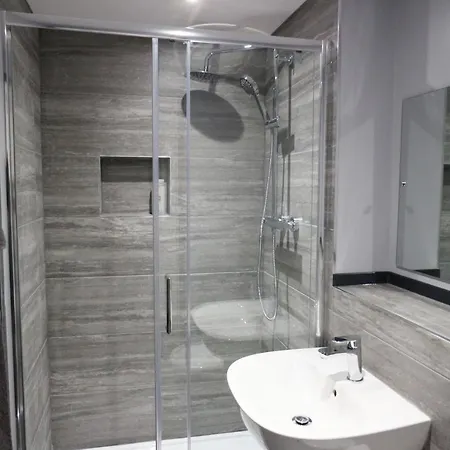 Konukevi Number 33 Only